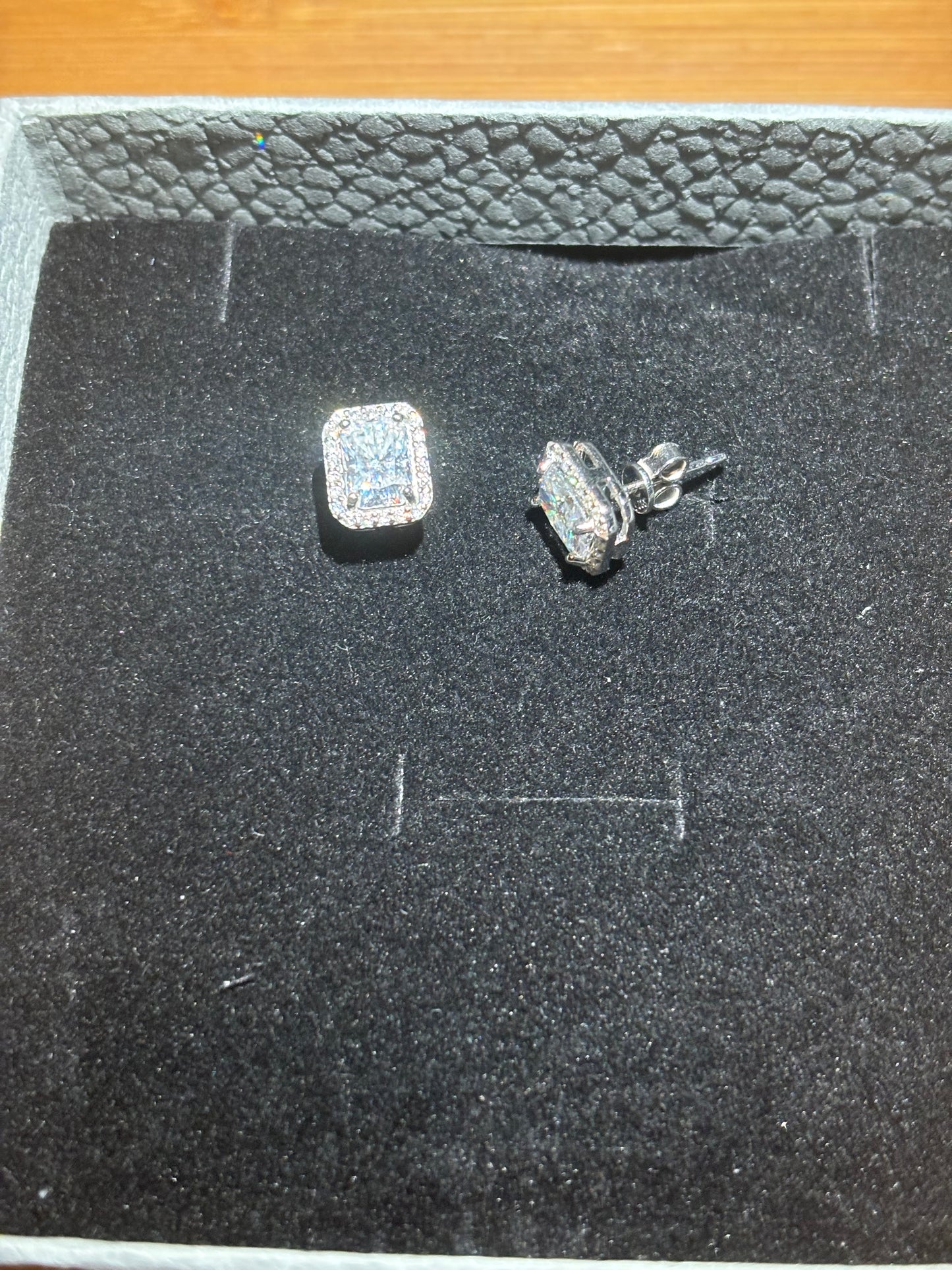 Halo Stud earrings