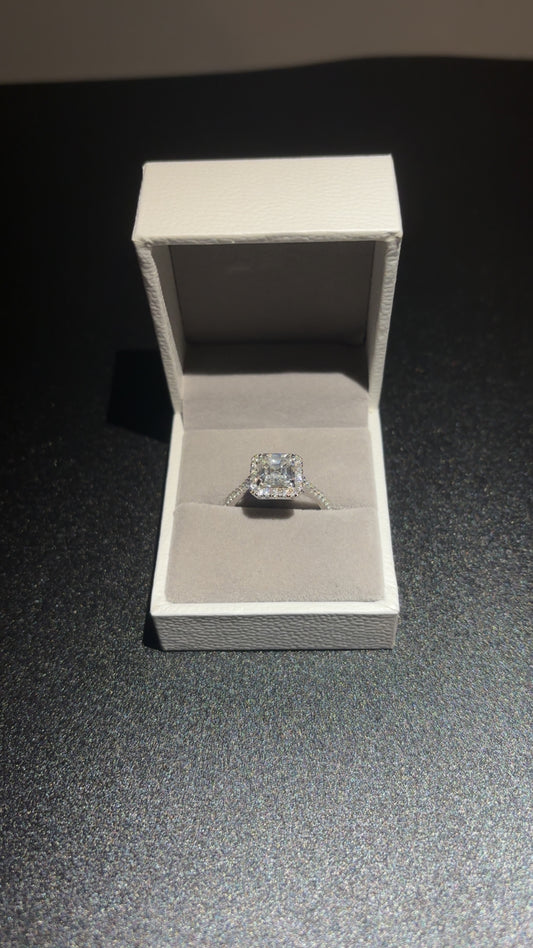 Moissanite Ring Cubic