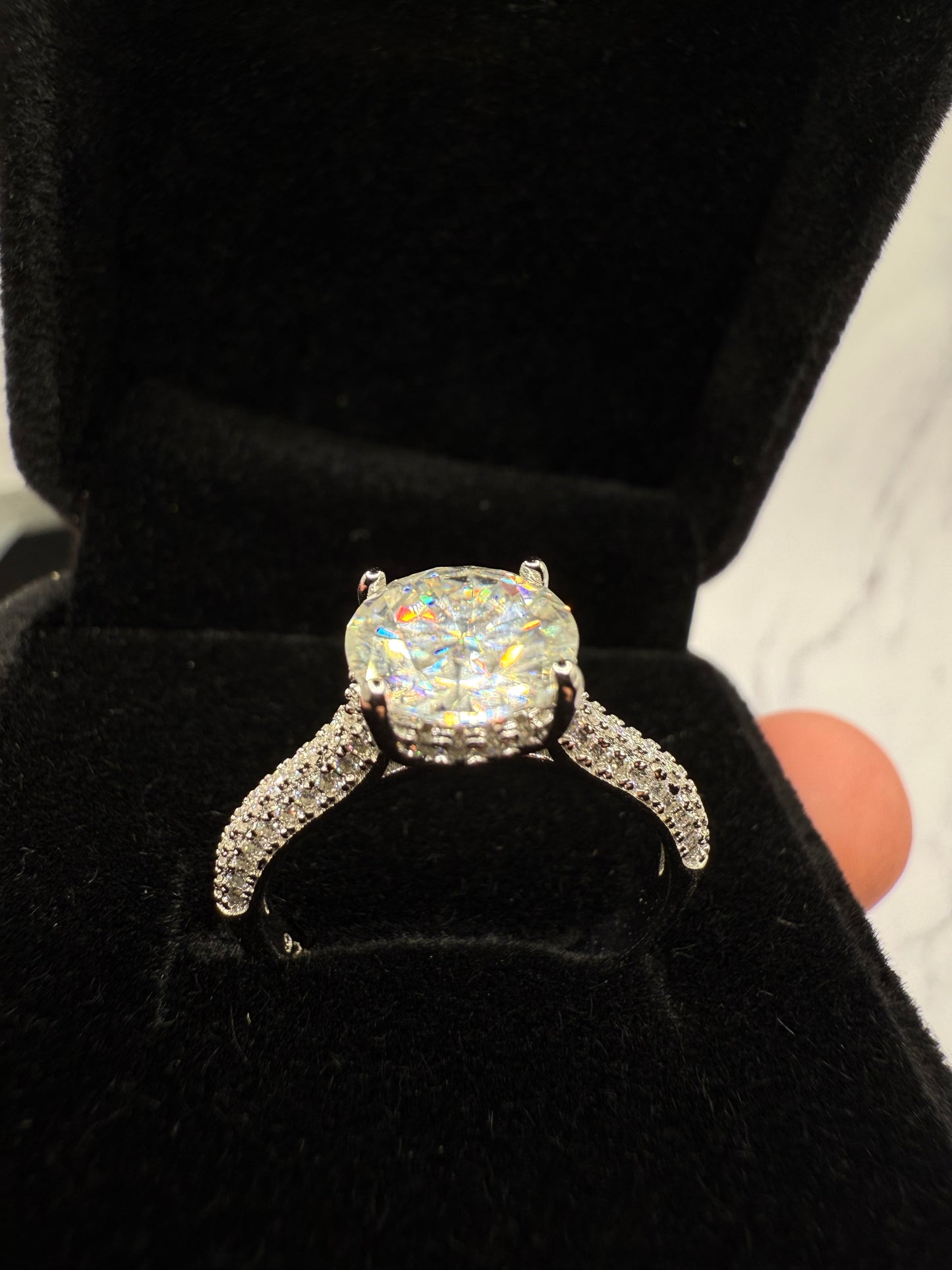 Moissanite Round Cut Ring